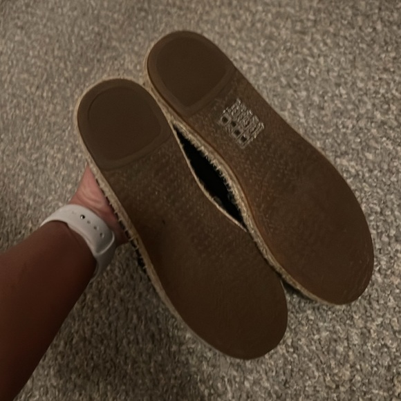 Michael Kors slip-ons. 6 - Picture 6 of 7